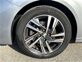 Peugeot 208 Image 5