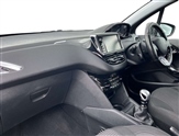 Peugeot 208 Image 2