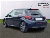 Peugeot 208 Image 3