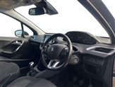 Peugeot 208 Image 6