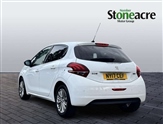 Peugeot 208 Image 5