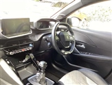 Peugeot 208 Image 2