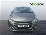 Peugeot 208 Image 2