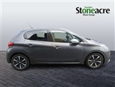 Peugeot 208 Image 6