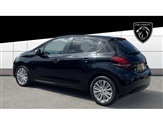 Peugeot 208 Image 2