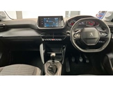 Peugeot 208 Image 4