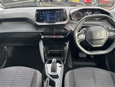 Peugeot 208 Image 4