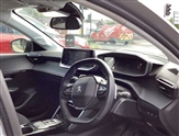 Peugeot 208 Image 3
