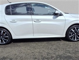Peugeot 208 Image 5