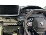 Peugeot 208 Image 5