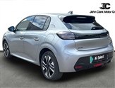 Peugeot 208 Image 2
