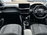 Peugeot 208 Image 4