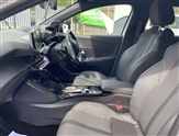Peugeot 208 Image 6