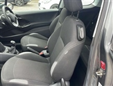 Peugeot 208 Image 3