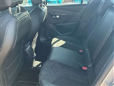 Peugeot 208 Image 5