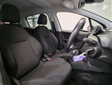 Peugeot 208 Image 2