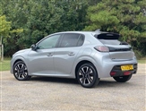 Peugeot 208 Image 5