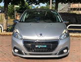 Peugeot 208 Image 3