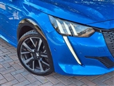 Peugeot 208 Image 2