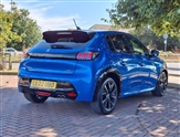 Peugeot 208 Image 6