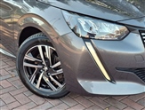 Peugeot 208 Image 2