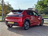 Peugeot 208 Image 6