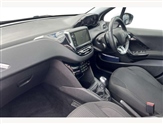 Peugeot 208 Image 2