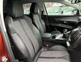 Peugeot 3008 Image 2