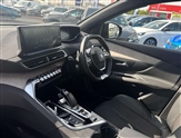 Peugeot 3008 Image 2