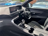 Peugeot 3008 Image 2