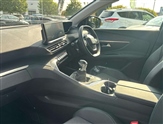 Peugeot 3008 Image 2