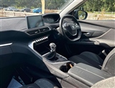 Peugeot 3008 Image 2