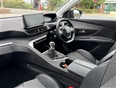Peugeot 3008 Image 2