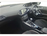 Peugeot 308 Image 2