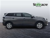 Peugeot 5008 Image 2
