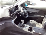 Peugeot 5008 Image 2