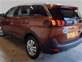 Peugeot 5008 Image 4