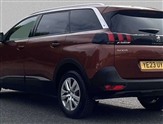 Peugeot 5008 Image 2
