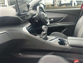 Peugeot 5008 Image 3