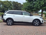 Peugeot 5008 Image 6