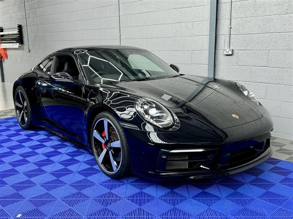 Porsche 911 £99,989 - £499,999