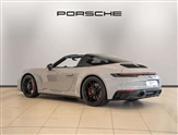 Porsche 911 Image 2
