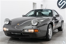 Porsche 928