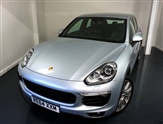 Porsche Cayenne Image 1