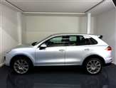 Porsche Cayenne Image 4