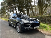 Porsche Cayenne Image 1