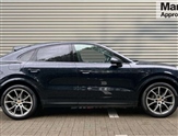 Porsche Cayenne Image 2
