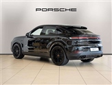 Porsche Cayenne Image 2