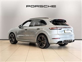 Porsche Cayenne Image 2