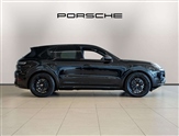 Porsche Cayenne Image 5